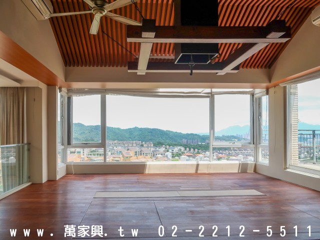 青山鎮★青山101景觀別墅★萬家興康橋小學-萬家興不動產-青山鎮大台北華城康橋學區別墅豪宅專賣 青山鎮★青山101景觀別墅★萬家興康橋小學 物件照片06