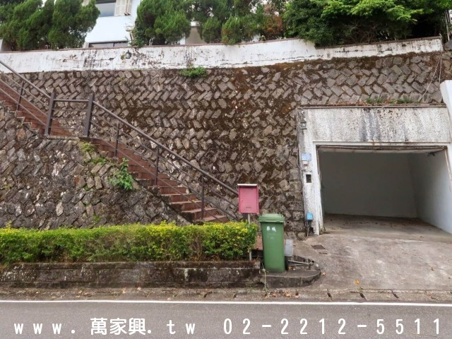 大台北華城★獨棟山景庭院別墅★萬家興康橋小學 -萬家興不動產-青山鎮大台北華城康橋學區別墅豪宅專賣 大台北華城★獨棟山景庭院別墅★萬家興康橋小學  物件照片06